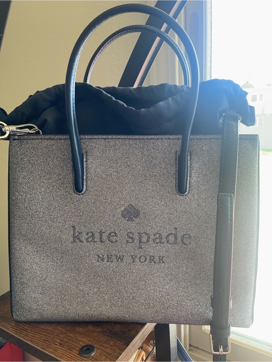 kate spade Handbags - NWOT Kate Spade- $340 Retail🤩RETIRED GLITTER Gray Tote with Detachable Strap